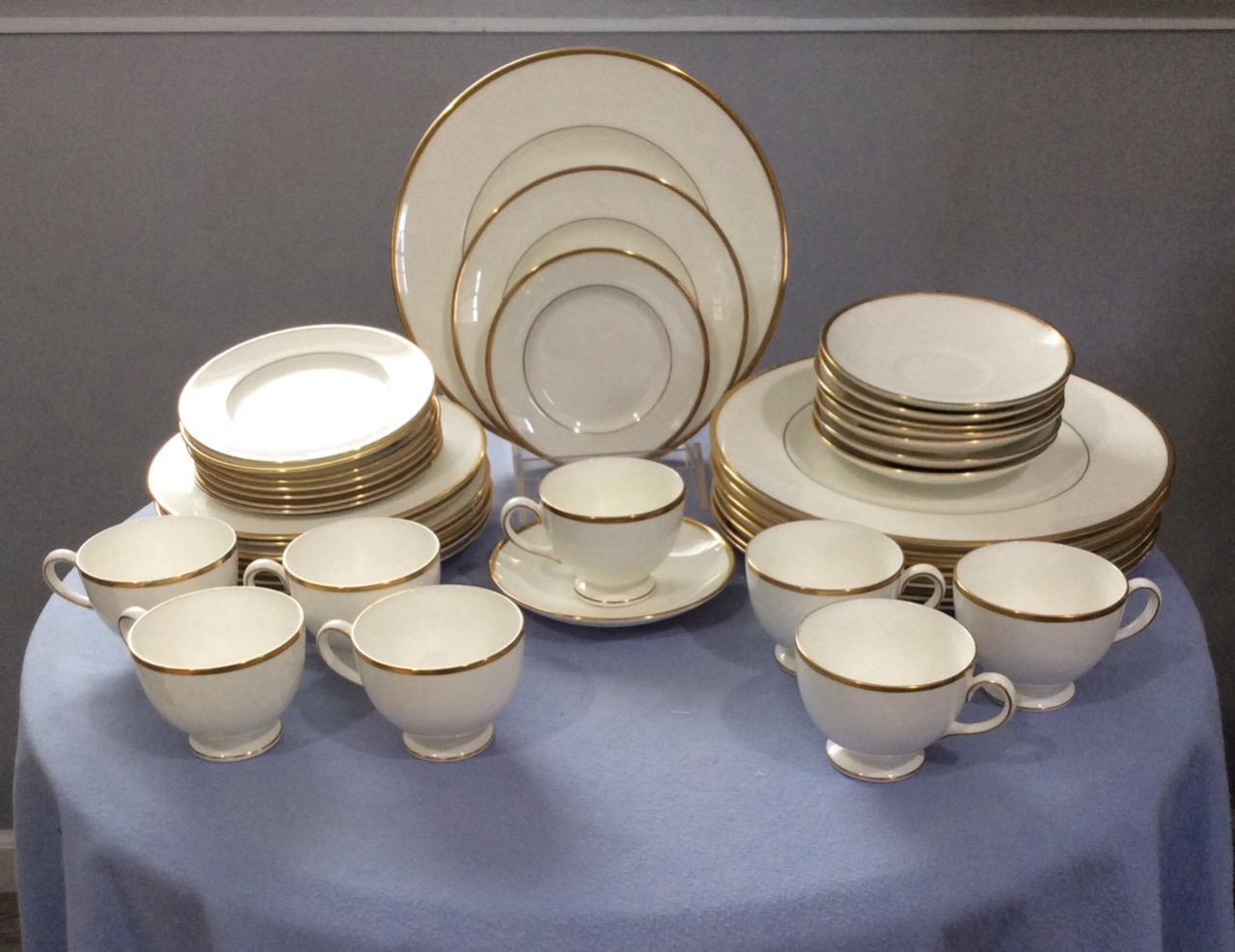 Wedgwood bone china service for 8 in California W4377 | The